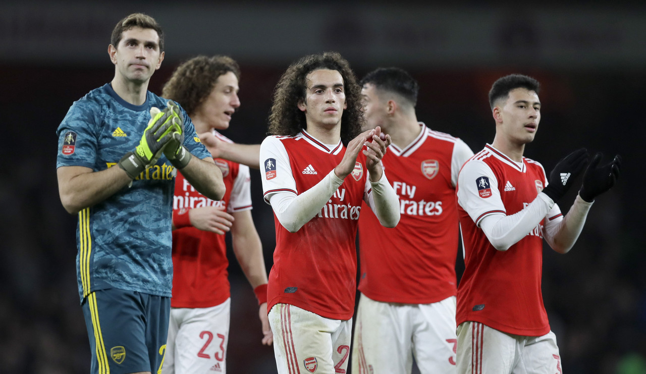 赫拉德-马丁：客战国米是生涯最佳比赛；选18号是因为阿尔巴（赫拉德-马丁：客场战国米堪称生涯代表作；穿18号为致敬阿尔巴）