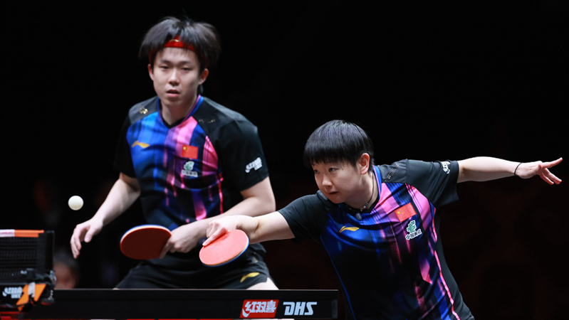 阿德耶米进球后做“安静点”手势，科瓦奇：为他的进球高兴（阿德耶米破门后做出噤声手势，科瓦奇：为他的进球感到高兴）