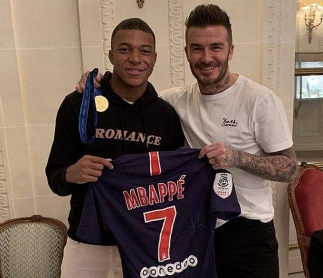 德比疑似遭不公判罚，悉尼FC主帅：球员们显然认为这是点球（德比或遭误判？悉尼FC主帅：队员一致认定应判点球）