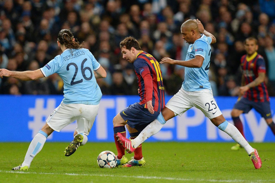 李玮锋：联赛中轴都是外援造成国足没人，这两年踢球孩子多了（李玮锋：联赛中轴被外援占据致国足用人荒，近两年踢球的孩子多了）