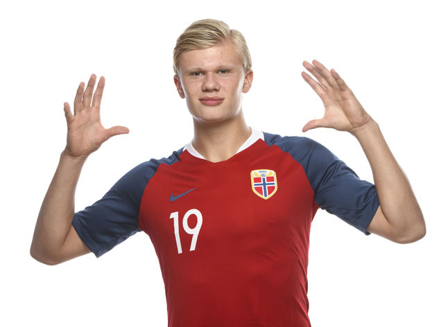 德甲强强对话引爆讨论（德甲巅峰对决引发热议）