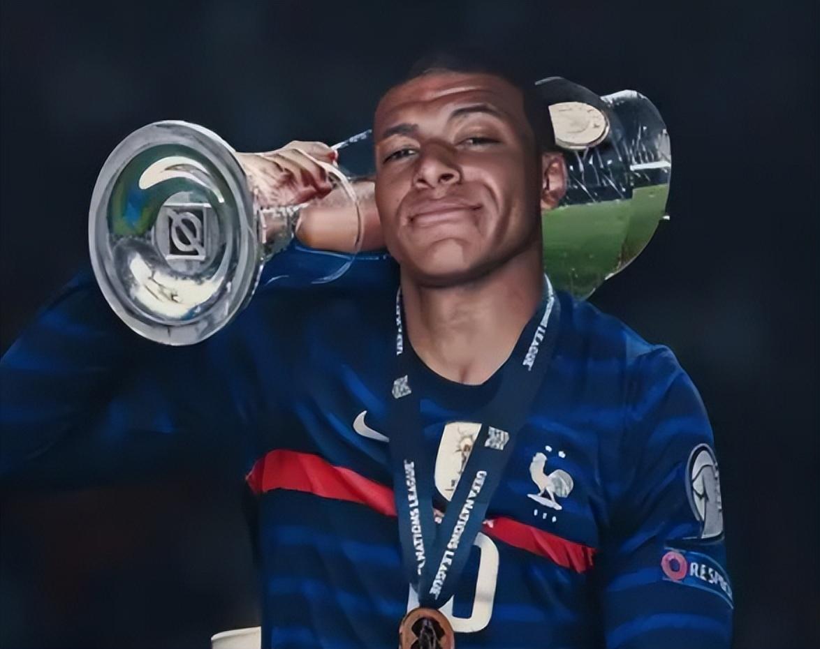 亨利：阿森纳今年必须赢得联赛冠军，伤病、赛程密集不是借口（亨利：阿森纳本季非夺冠不可，伤病与密集赛程不该成借口）