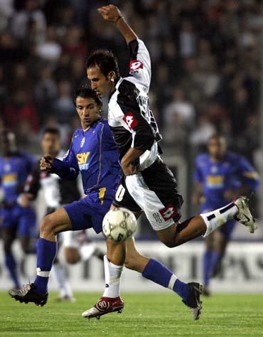 斯帅：为什么换下伊尔迪兹？我换上的是转会费5000万的奥蓬达（斯帅谈换人选择：伊尔迪兹下场，转会费5000万的奥蓬达登场）