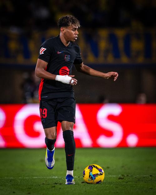 库尔图瓦呼吁总结教训，皇马能否从失利中重生？（库尔图瓦敦促汲取教训，皇马能否触底反弹？）