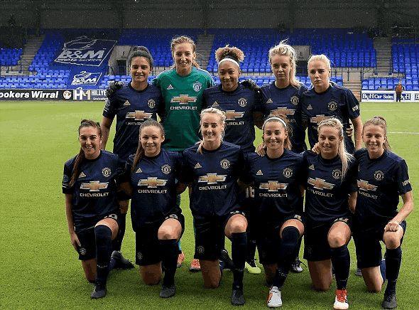 莱万西甲生涯进74球，同期单一联赛进球数仅次于哈兰德和凯恩（莱万西甲生涯已斩获74球，同期单一联赛进球仅逊哈兰德与凯恩）