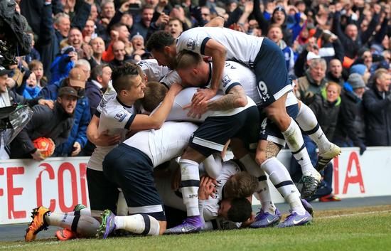 克瓦拉茨赫利亚激活巴黎圣日耳曼：大胜雷恩找回法甲节奏（克瓦拉茨赫利亚领衔爆发，巴黎圣日耳曼痛击雷恩重拾法甲感觉）