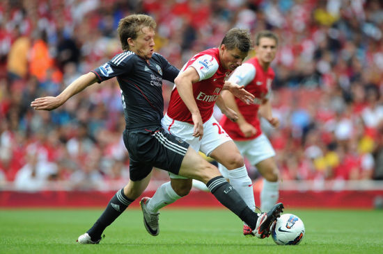 湖人更新战马刺伤病报告：斯玛特伤愈复出，克勒贝尔出战成疑（湖人公布对阵马刺伤情：斯玛特复出，克勒贝尔出战存疑）