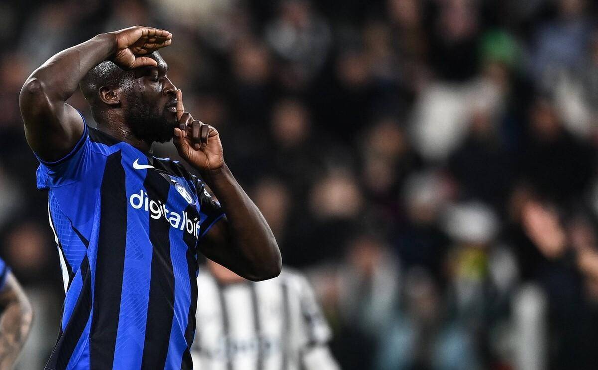 媒体人：邵佳一执教国足后，李昊成为接班颜骏凌的最热门人选（媒体称：邵佳一接掌国足后，李昊被视为颜骏凌接班的头号热门）